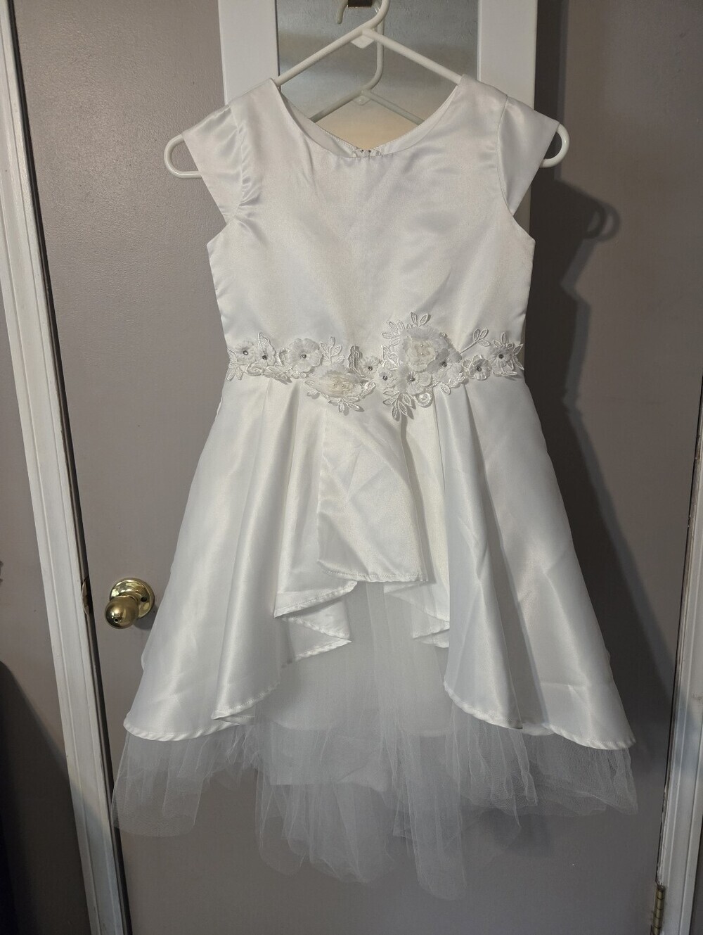 White Satin High Low Tulle Girls' Dress With Flowered Embelished Waist. Sz 8